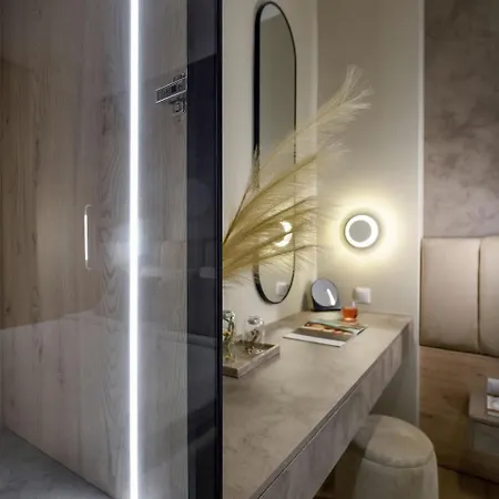 Aristotelian Virtues - Elpida Apartment *