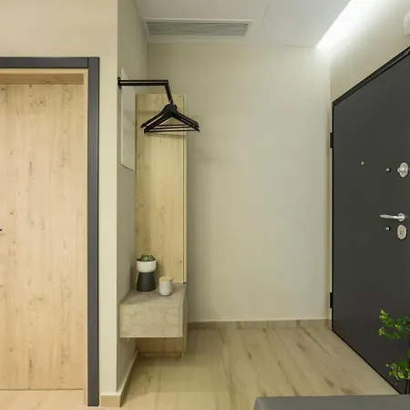 Apartment Aristotelian Virtues - Elpida